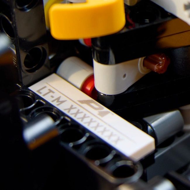 В НАЯВНОСТІ конструктор mclaren p1 (42172)