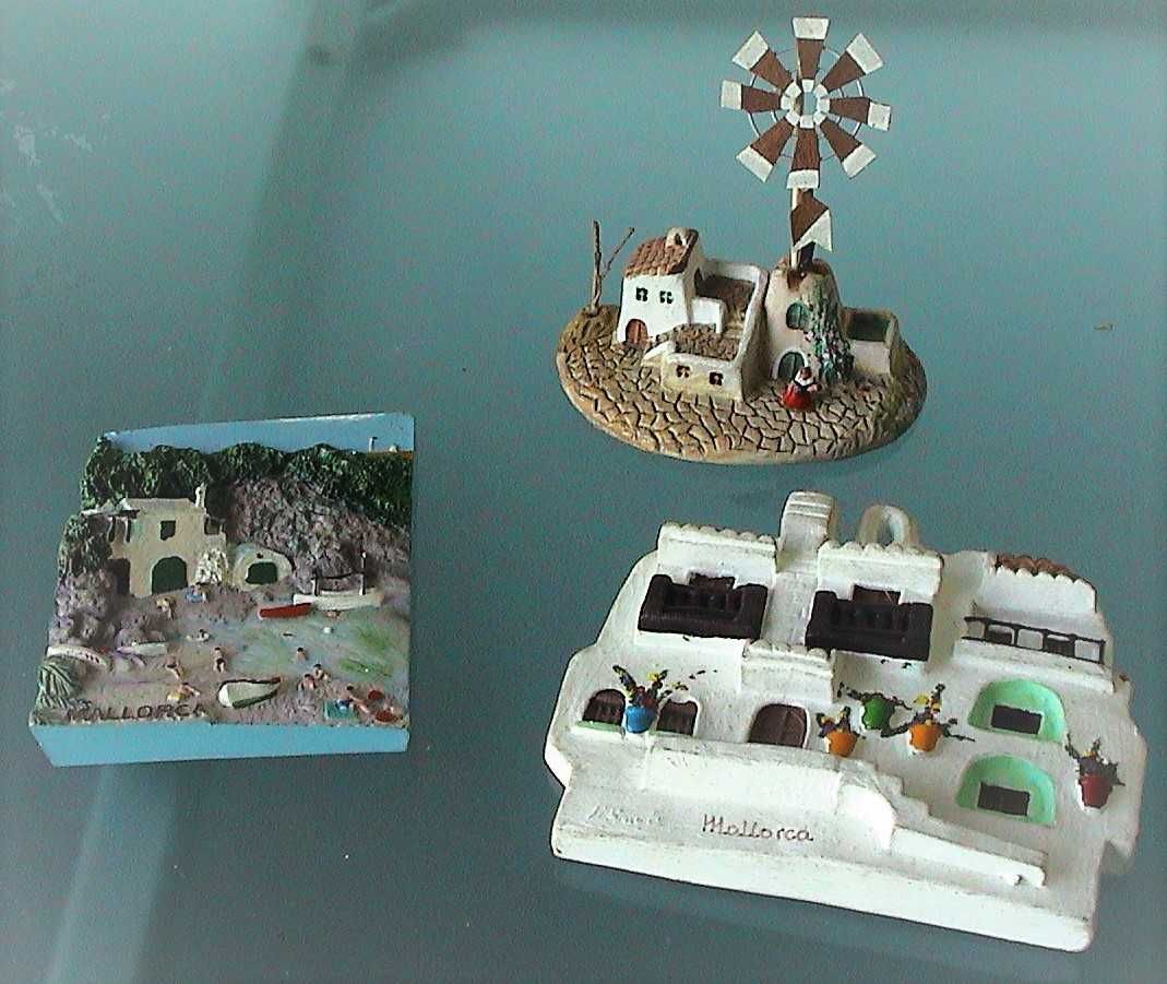 Miniaturas-ESPANHA-Casas. O preço é o de cada uma das 11 peças.