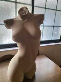 Busto manequim de mulher