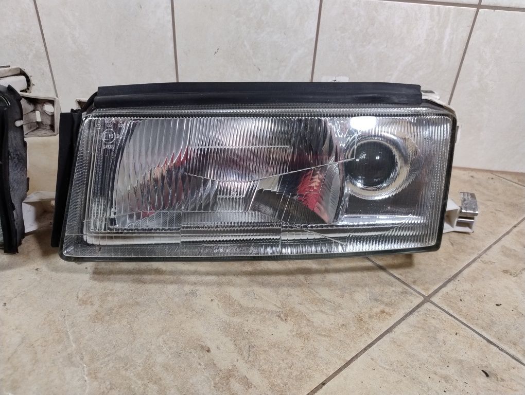 Skoda Octavia 1 lampa reflektor prawy lewy komplet przód Europa
