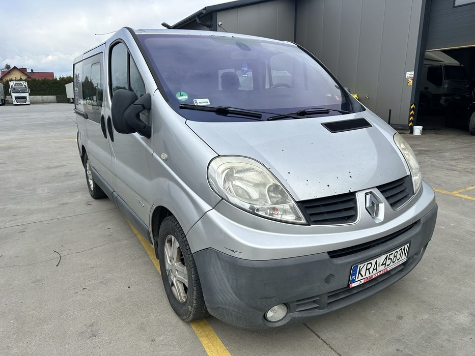 Renault Trafic 5 osobowy
