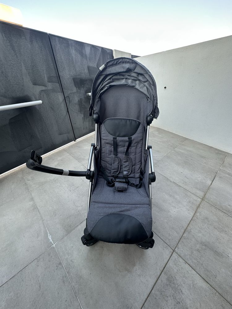 Carrinho passeio Chicco Goody cinza