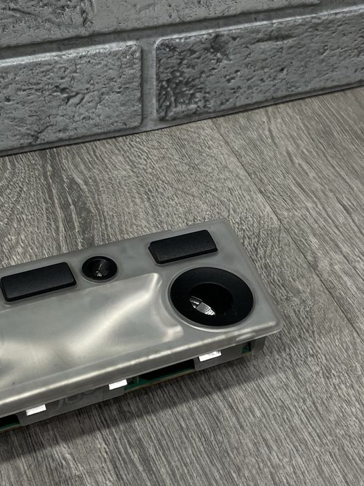 Центральний плафон підсвітки салону BMW E60 Код:249