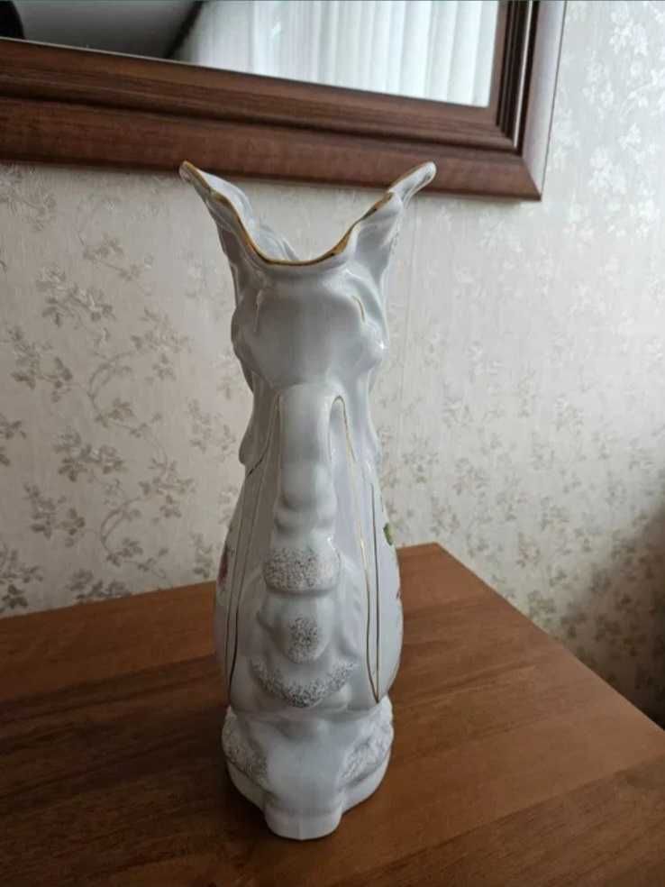 Piękny, wysoki wazon