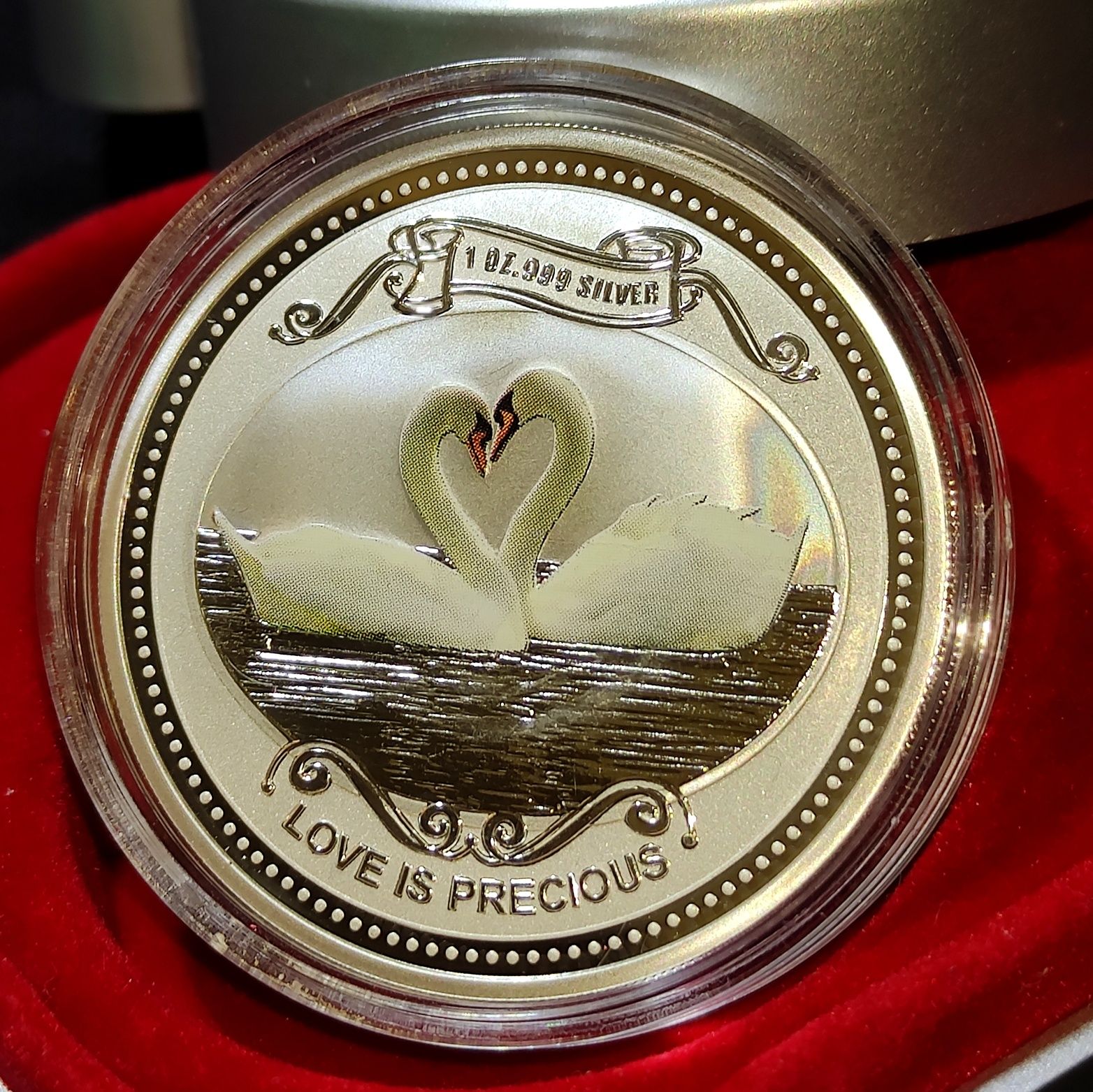 Серебряная монета любовь драгоценна 2 доллара 2008 Острова Кука