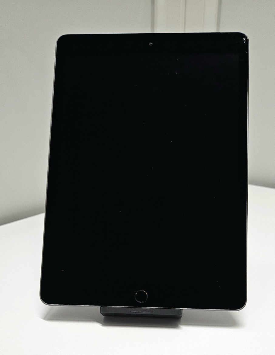 Apple ipad 9th 64gb Wi Fi+4G LTE 10.2 Батарея 100%Стан Нового Space Gr