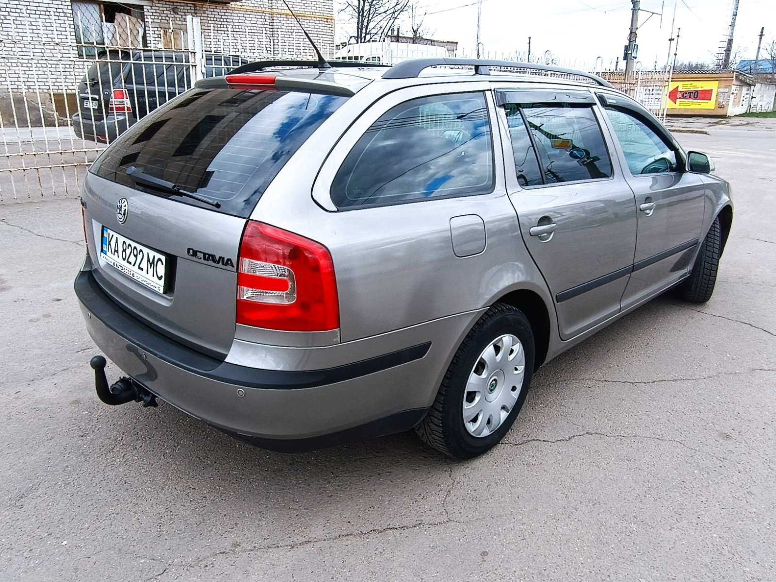 Skoda Octavia 2.0 дизель АКПП  Хороший стан!