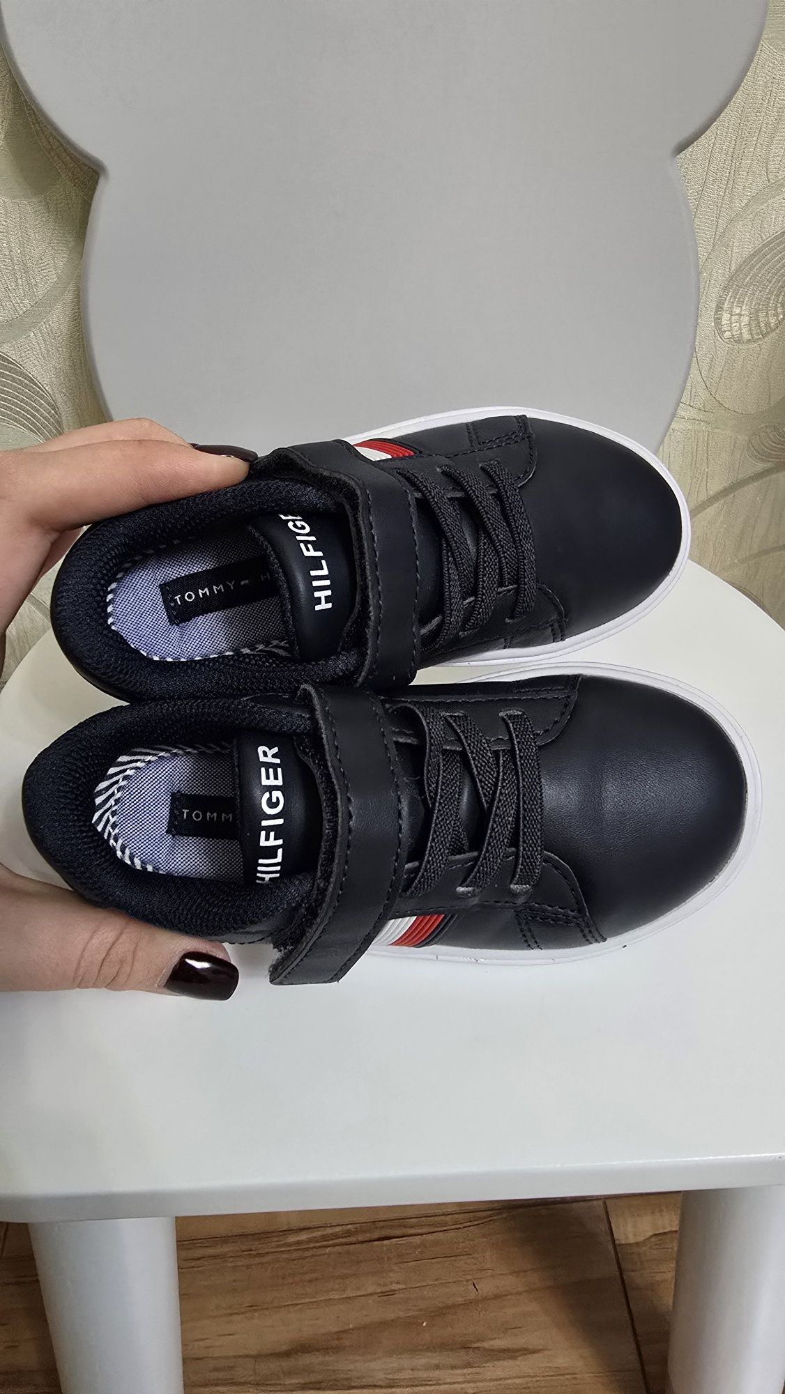 Продам оригинальные кеды ТOMMY HILFIGER