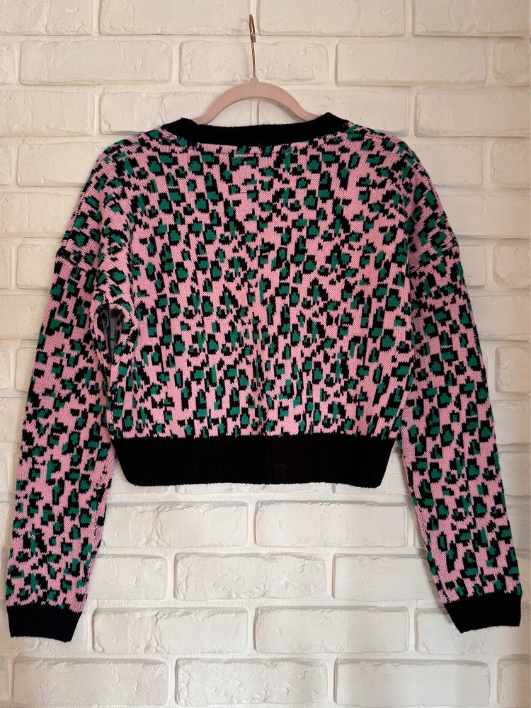 Nowy wzorzysty sweter Sinsay