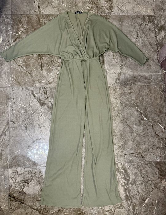 Жіночий комбінезон костюм Boohoo