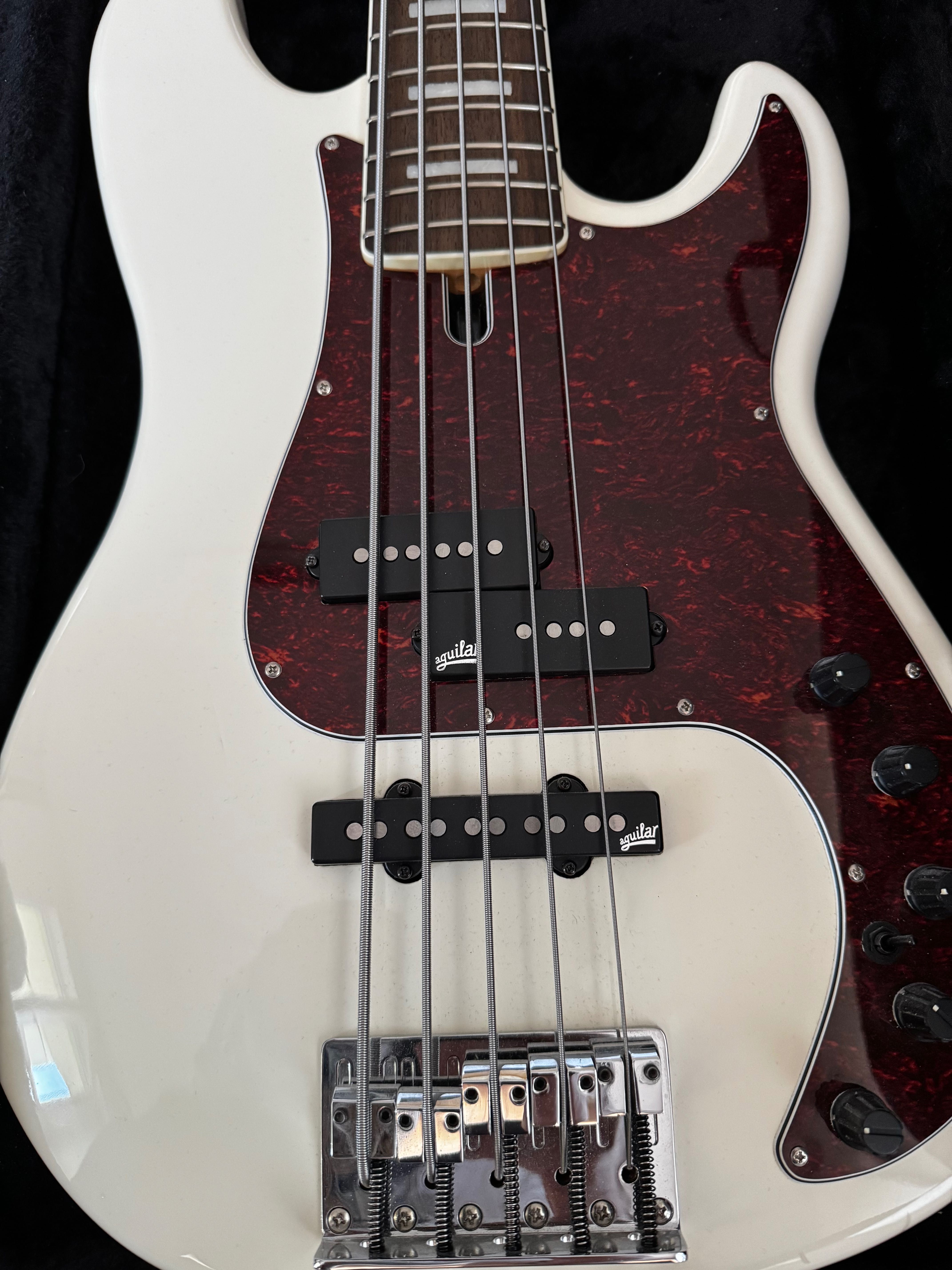 Gitara Bass 5strunowy Sire Marcus Miller P7 | PickUp Agiular | Case