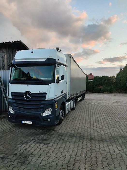 Mercedes-Benz Actors Mp4  Mercedes Actors 2019 rok gigaspace, klima postojowa