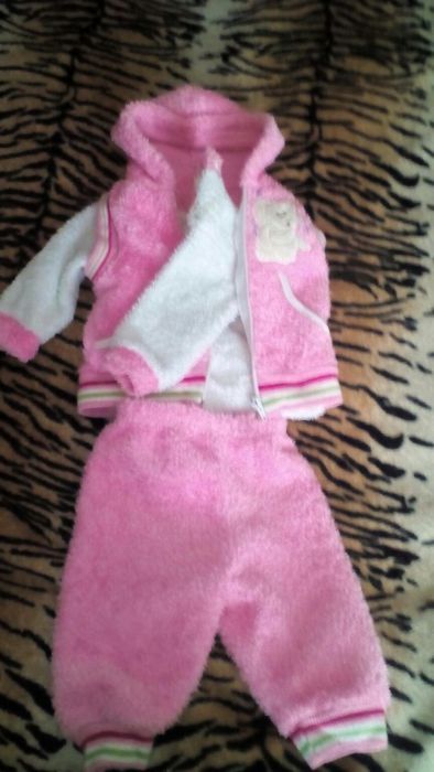 Продам дитячий костюм