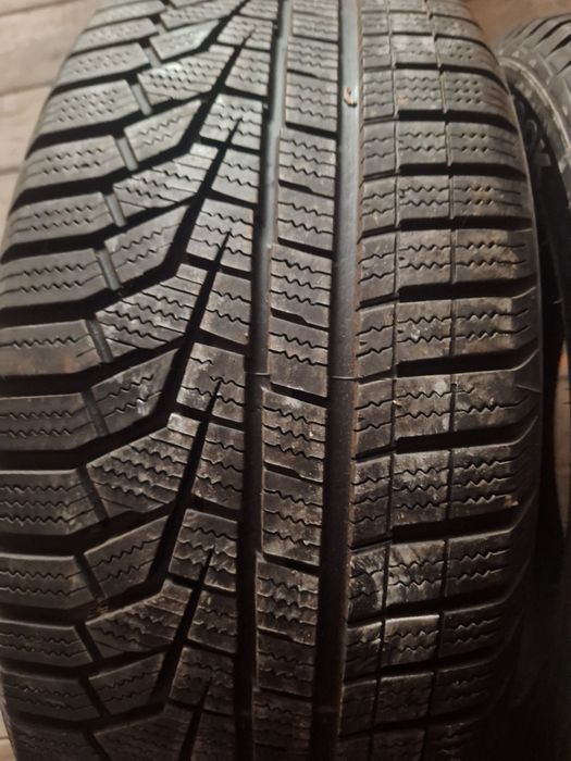 продам шини 205 55 16 Hankook evo2 . в гарному стані