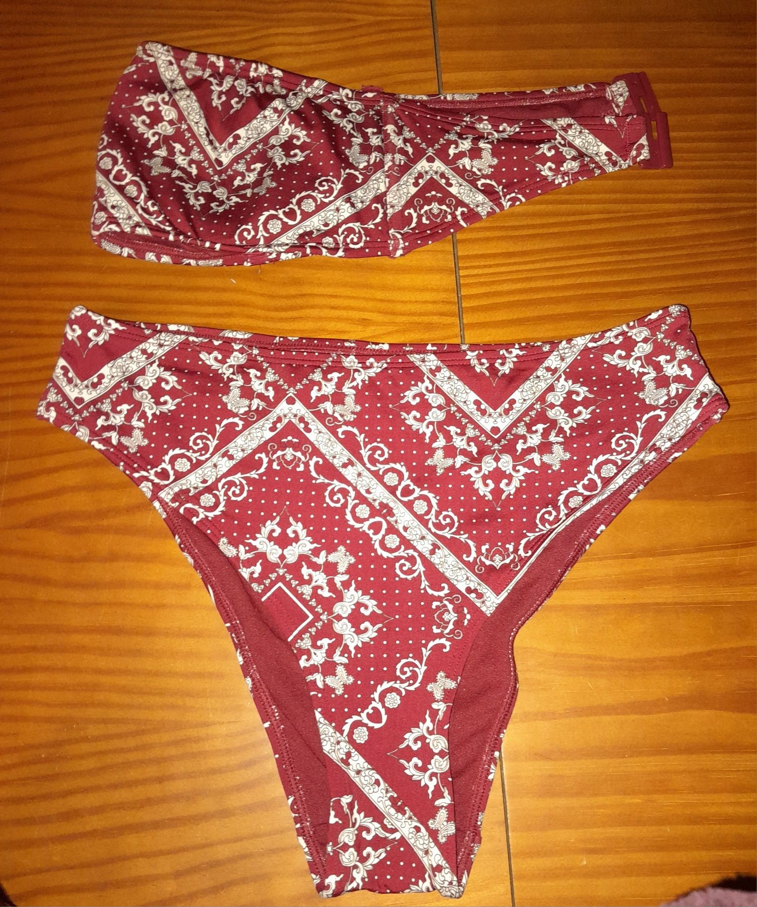 Bikini Primark com padrão