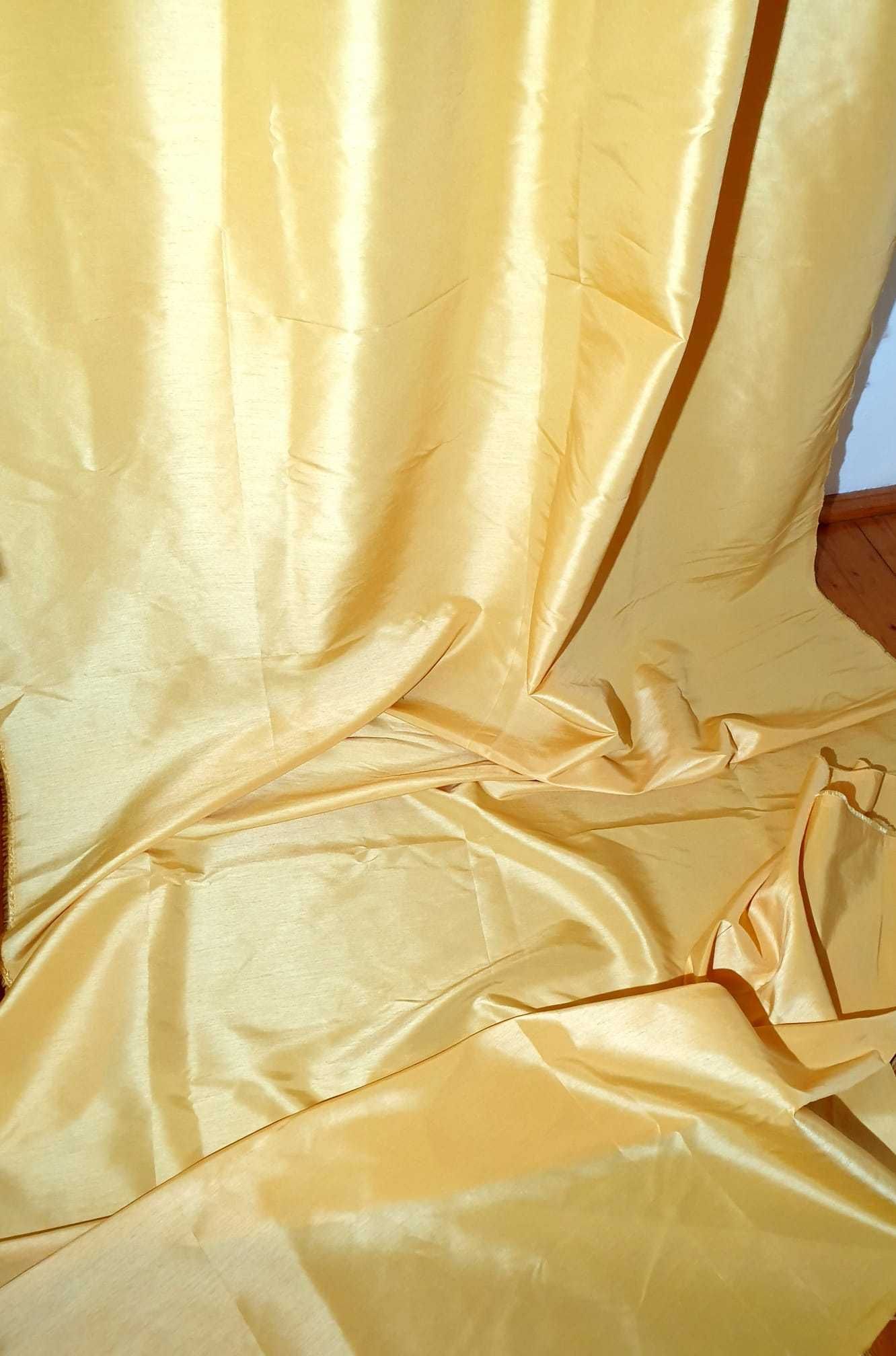 kawałek żółtego materiału do obszycia na zasłony itp 380x140