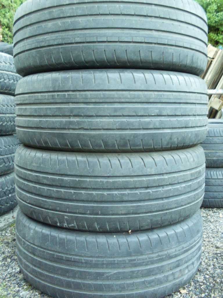 - Opony 4 szt  225/55r17  Goodyear