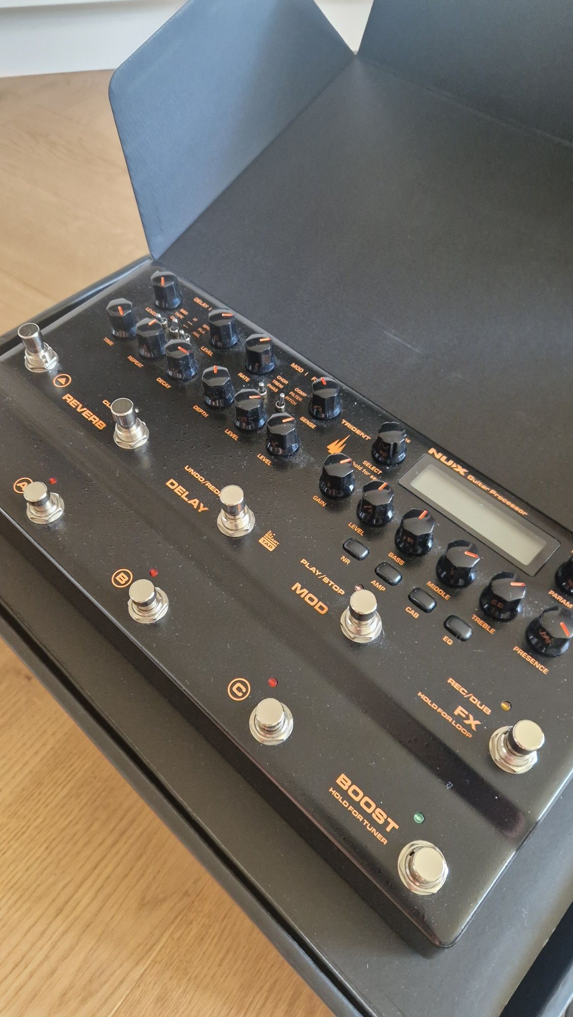 Nux NME-5 Trident