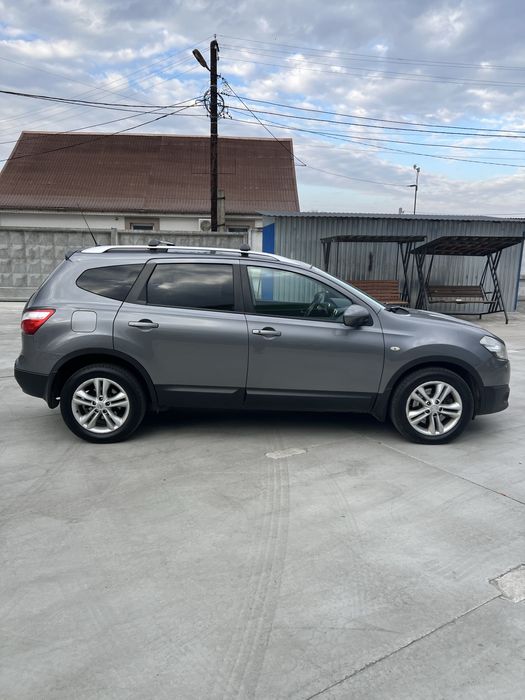 Nissan Qashqai+2 2012