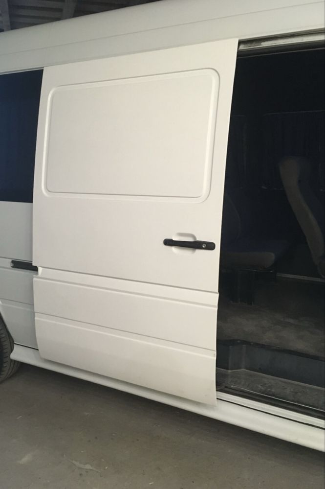 Дверь боковая сдвижная спринтер Mercedes sprinter 1995-2006 LT