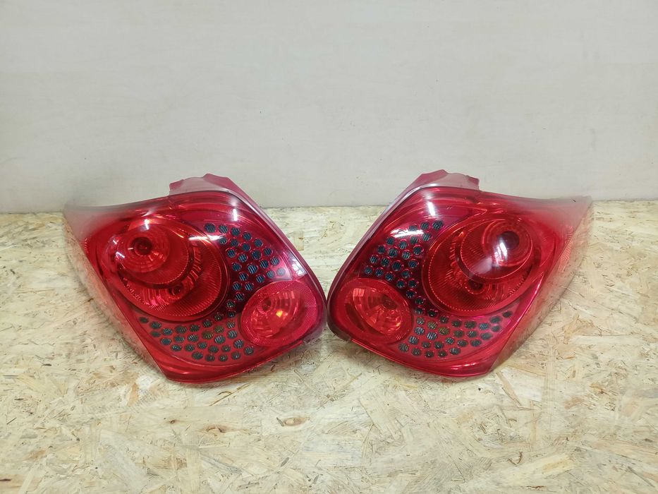 Peugeot 207 SW lampa tył tylna prawa lewa oryginał kombi wkład