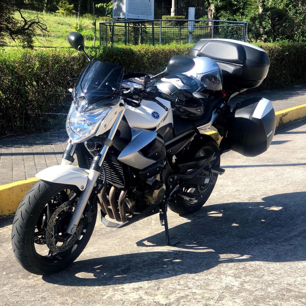 Yamaha xj6 N 2009