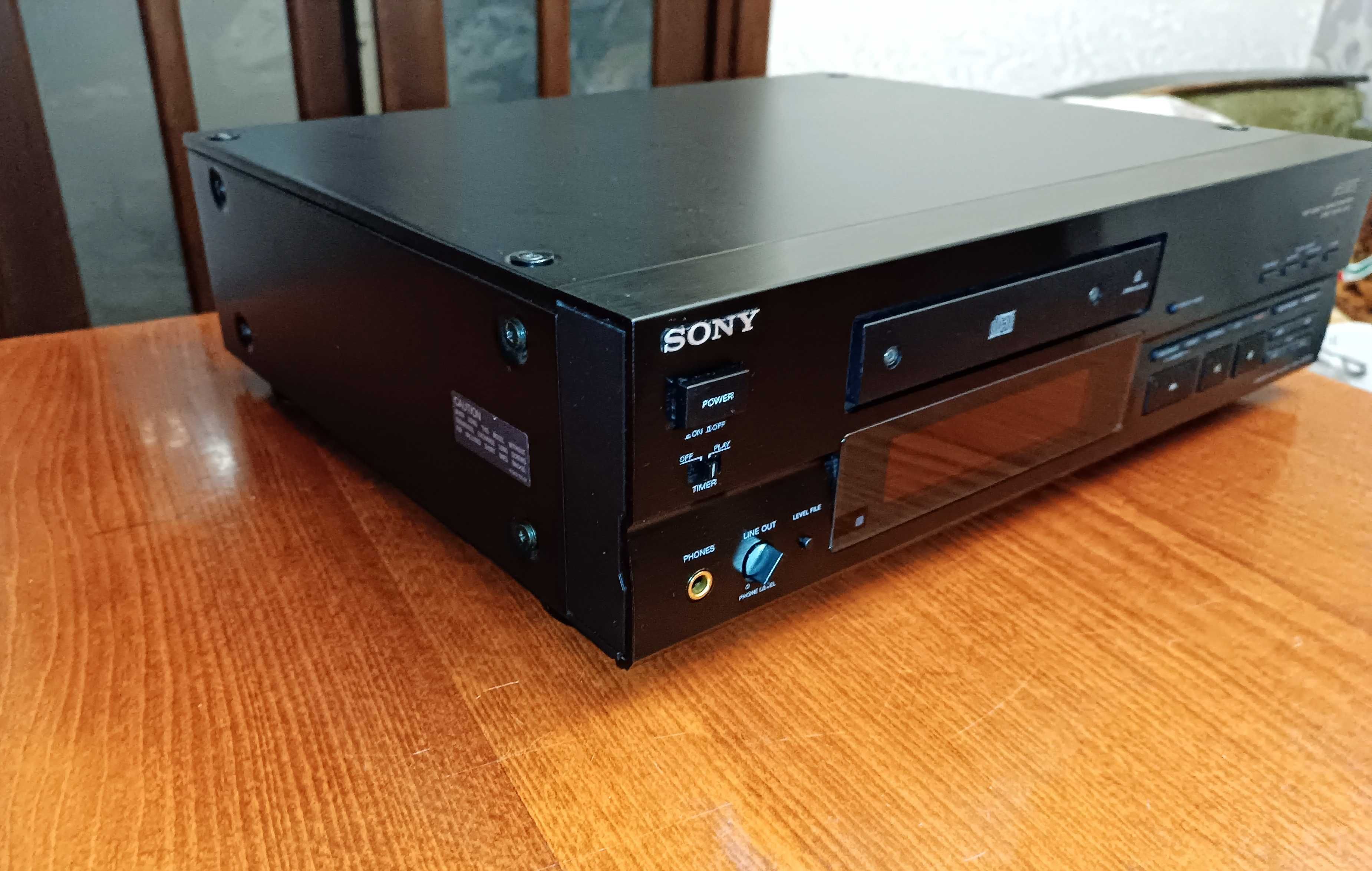 CD проигрыватеь Sony CDP-X555ES