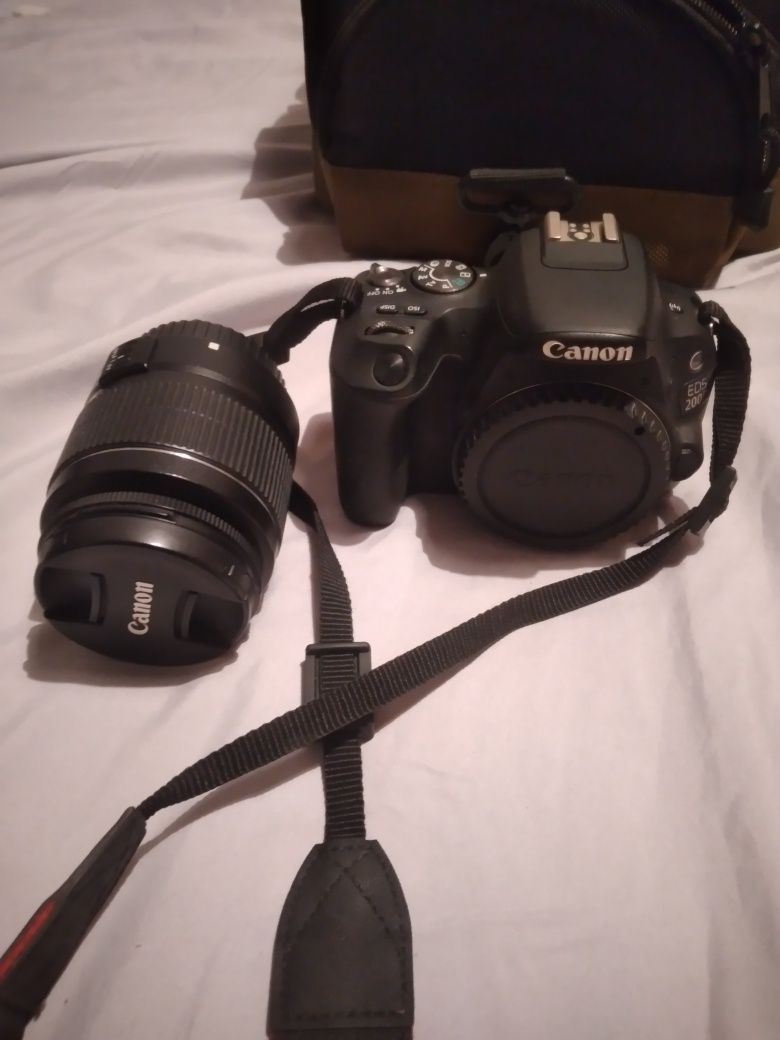 Canon eos200D s/bateria e carregador