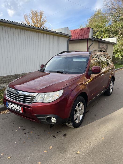 Продам subaru FORESTER 2.0 бензин, повний привід