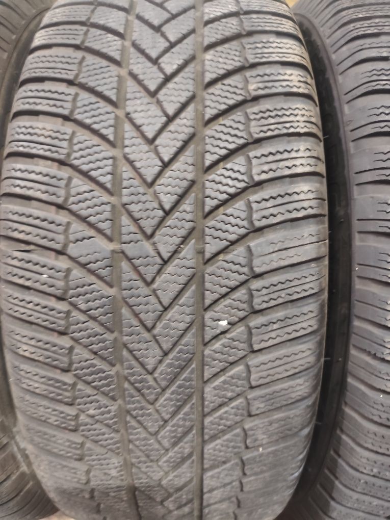 Шини Резина R19(235/55/19) Bridgestone