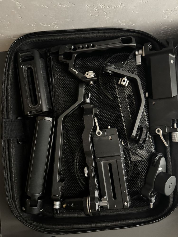 Gimbal DJI RS3 Pro Combo