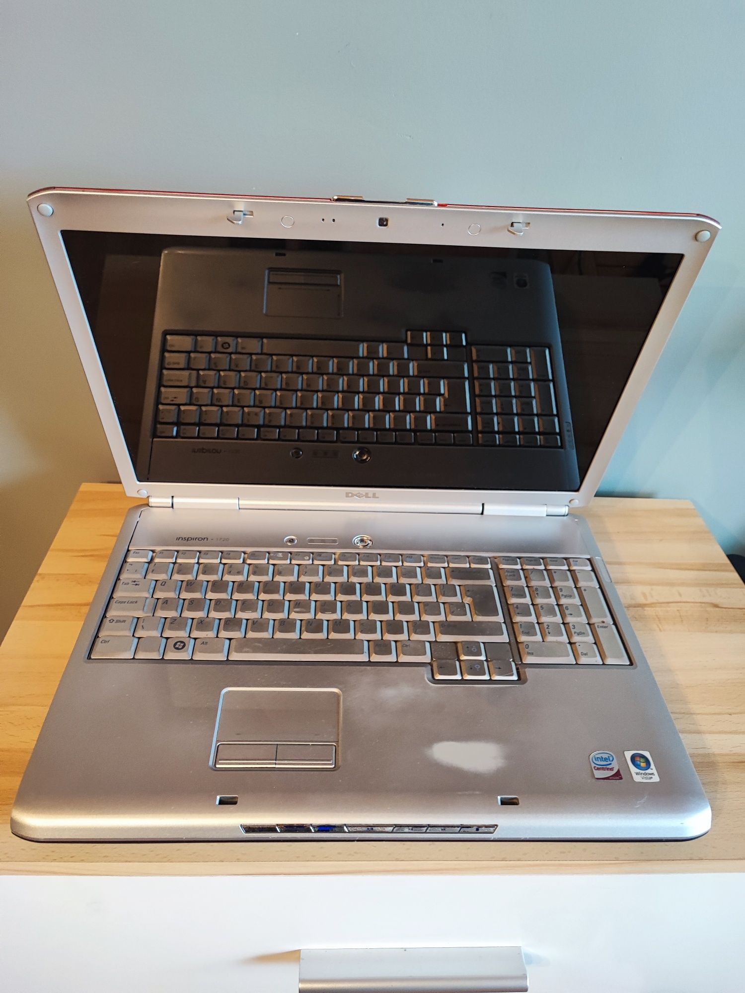 Dell Inspiron 1720