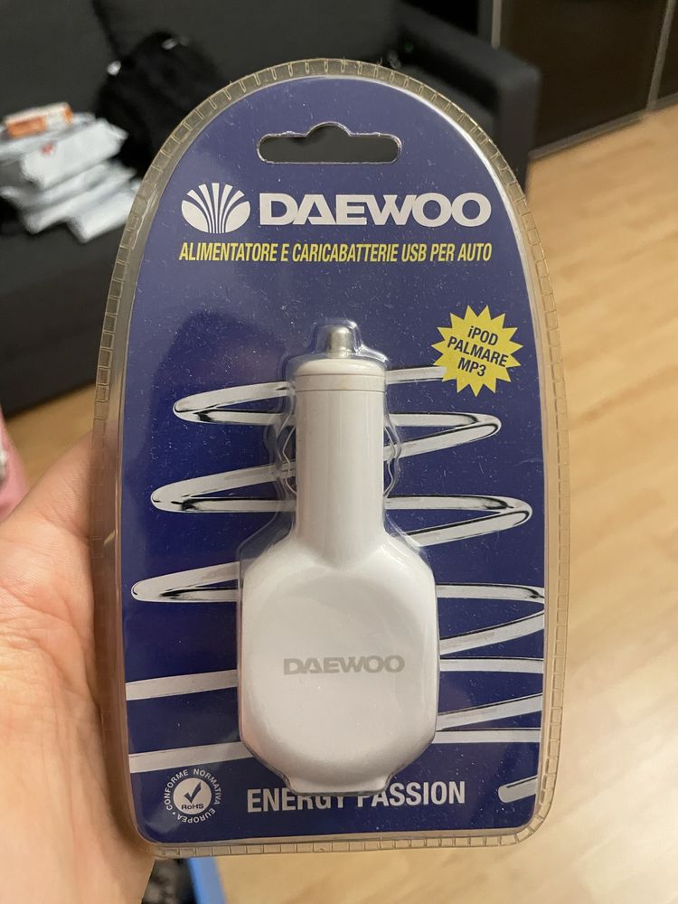 Ładowarka Daewoo do samochodu z wejściem USB