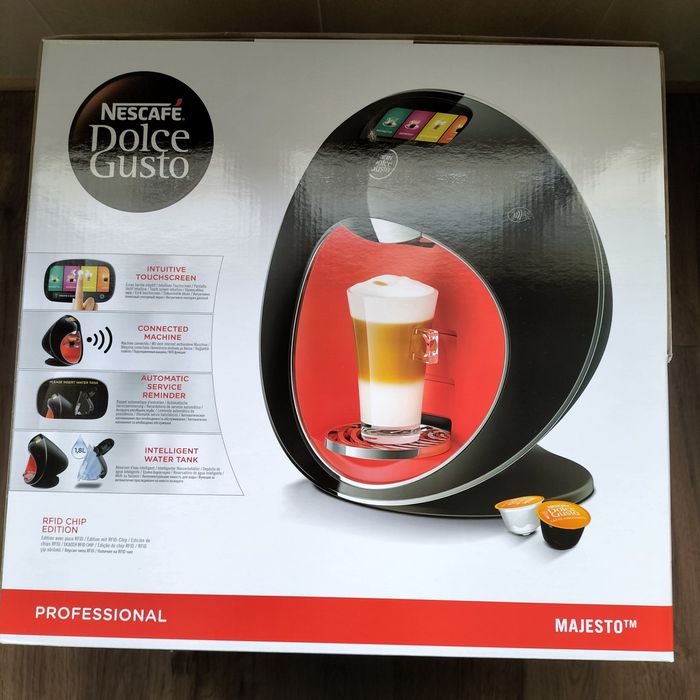 Maquina café/outras bebidas Dolce Gusto Magesto nova na caixa
