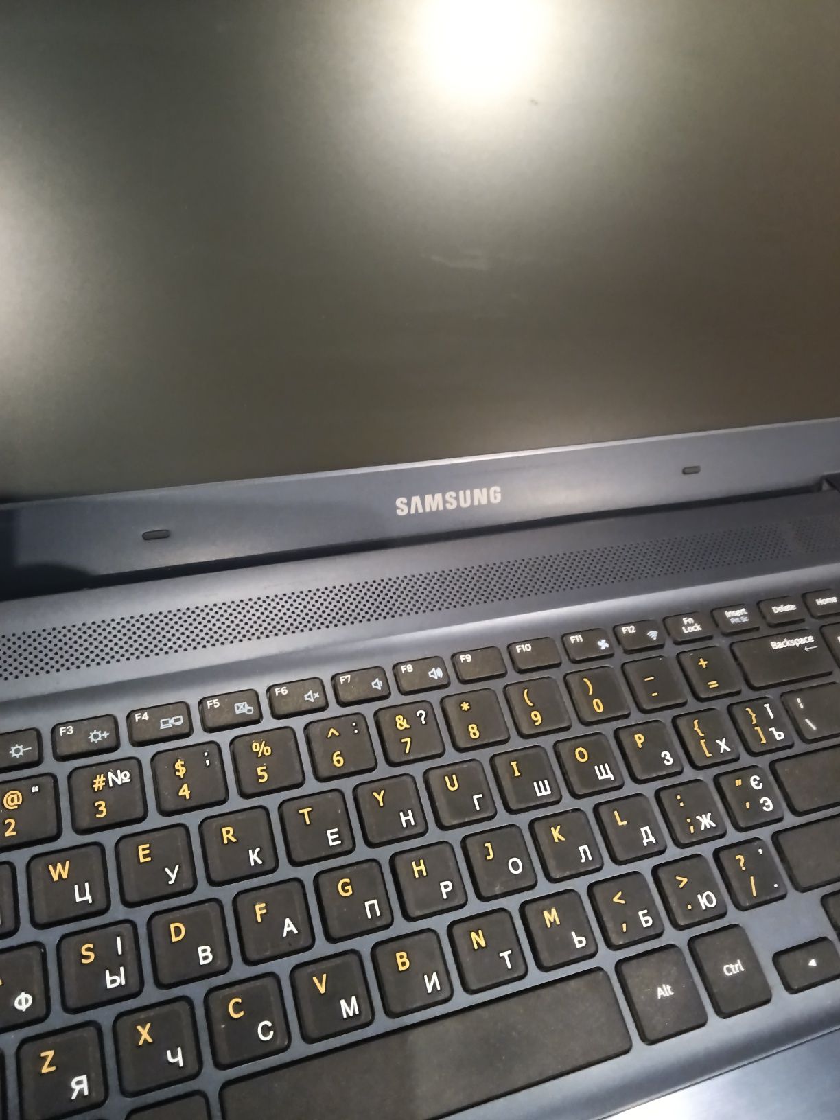 Ноутбук Samsung 15' i7 3537U, 128 gb ssd