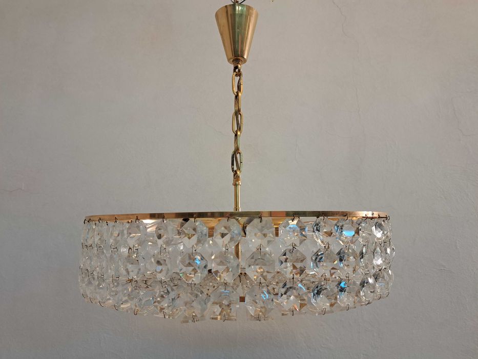 Żyrandol kryształowy okrągły mosiężny złoty kryształy Wiedeń Austria