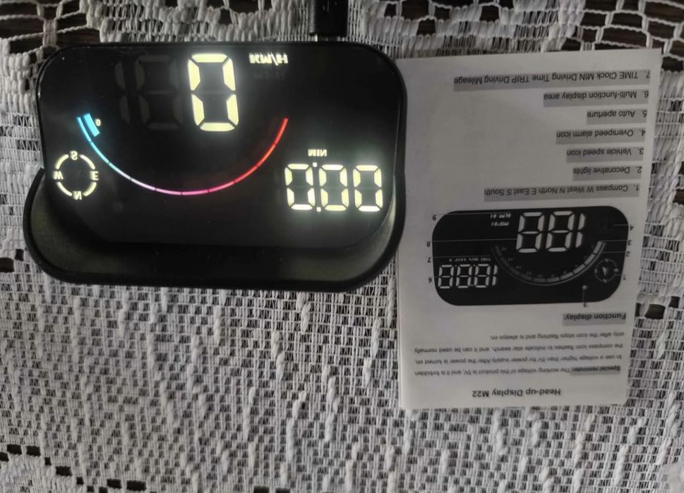 Wyświetlacz samochodowy HEAD