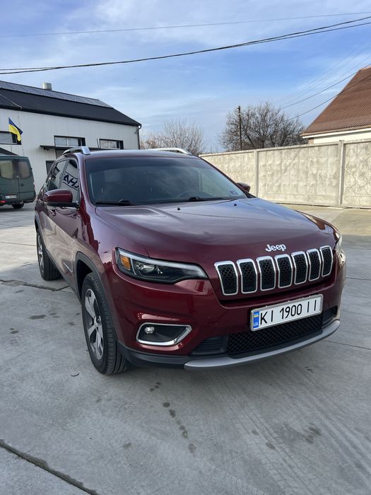 Jeep Cherokee 2019 3,2 Газ/бенз