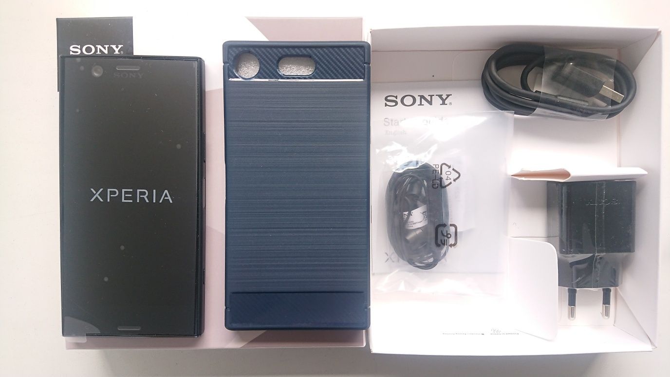 Продам смартфон Sony Xperia XZ1 Compact