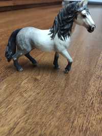 Figurka konia Schleich - ogier Andaluzyjski