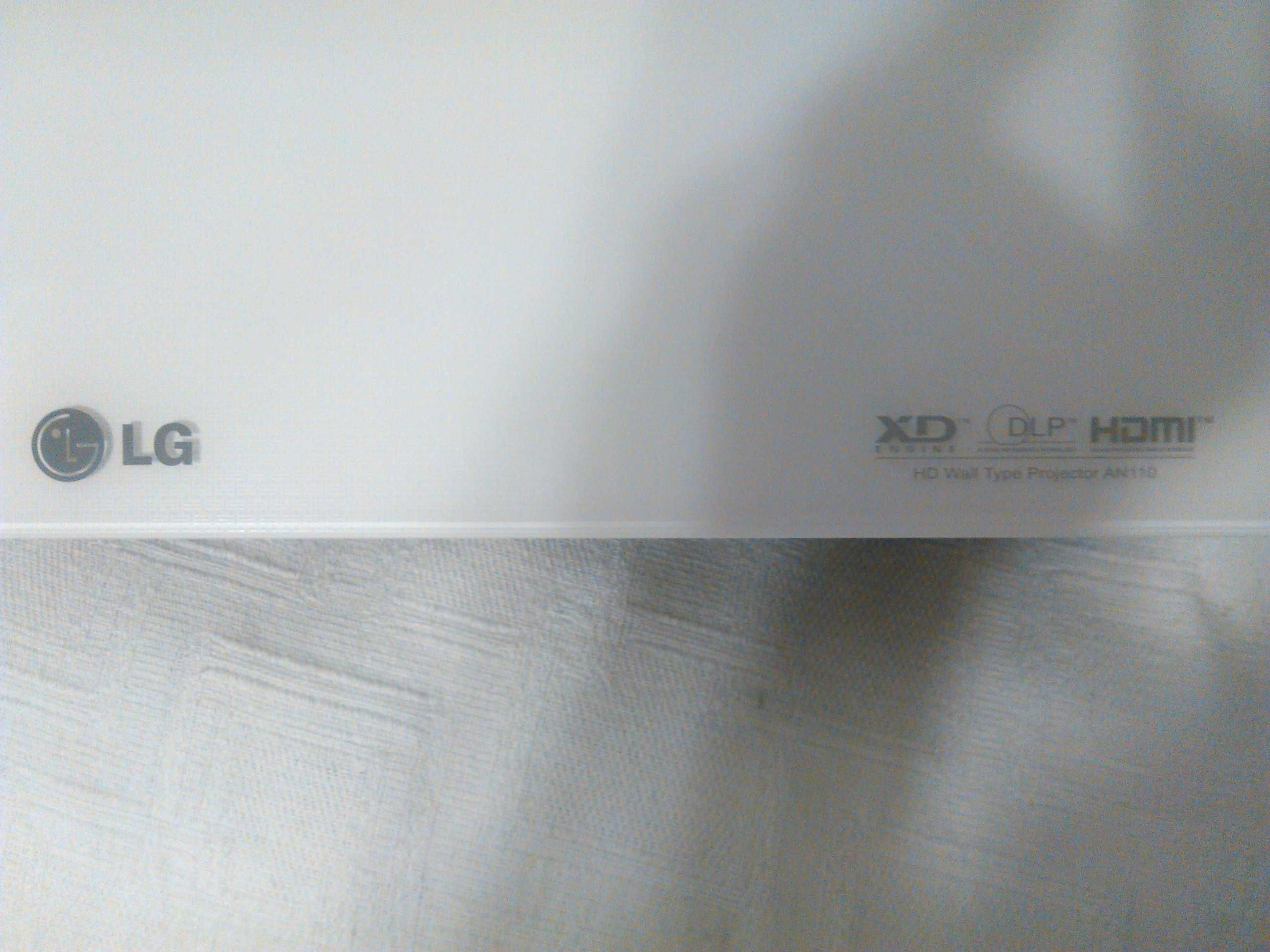 LG AN110 Lampa używana 25% (pozostało 4400h ECO, 2400h tryb normalny)