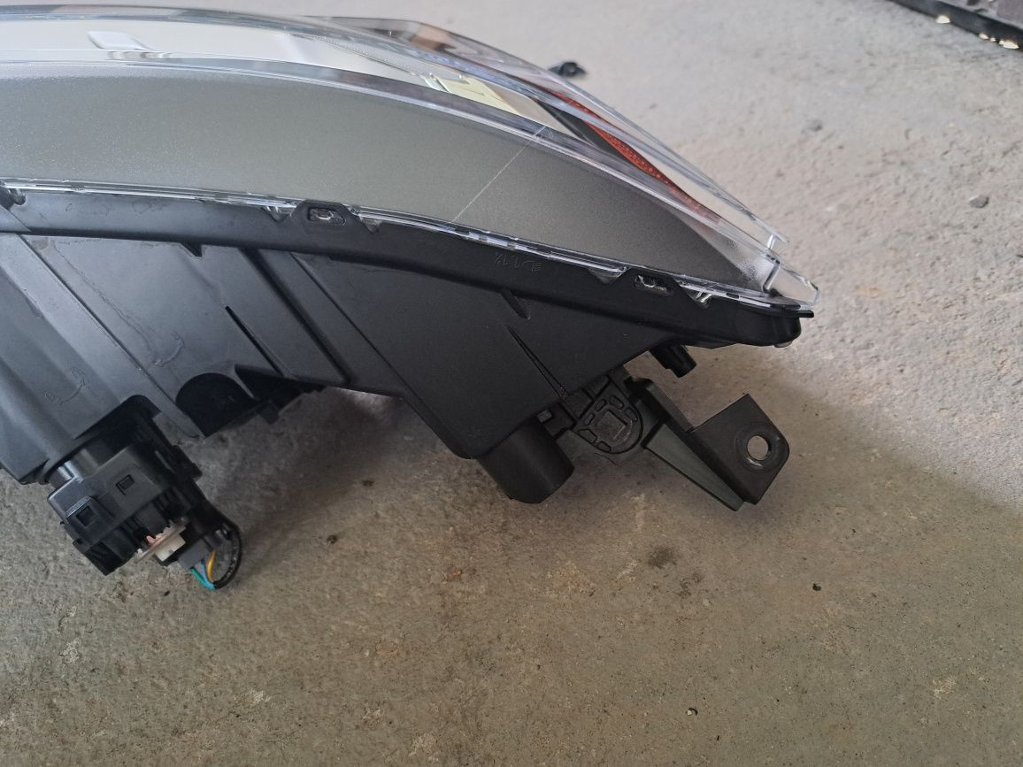 Lampa prawa ASX full led USA
