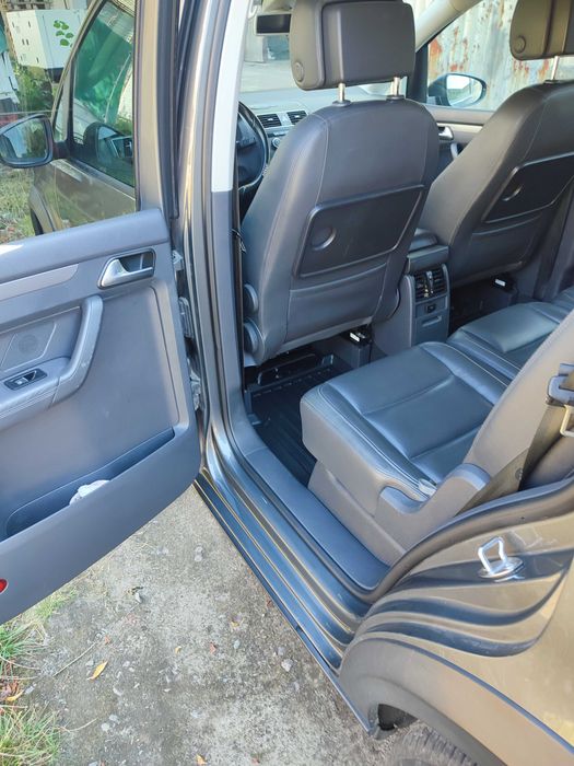 Volkswagen Touran Cross