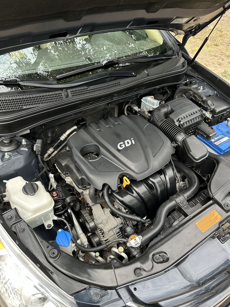 Hyundai sonata 2012 2.4 gdi бензин на автоматі