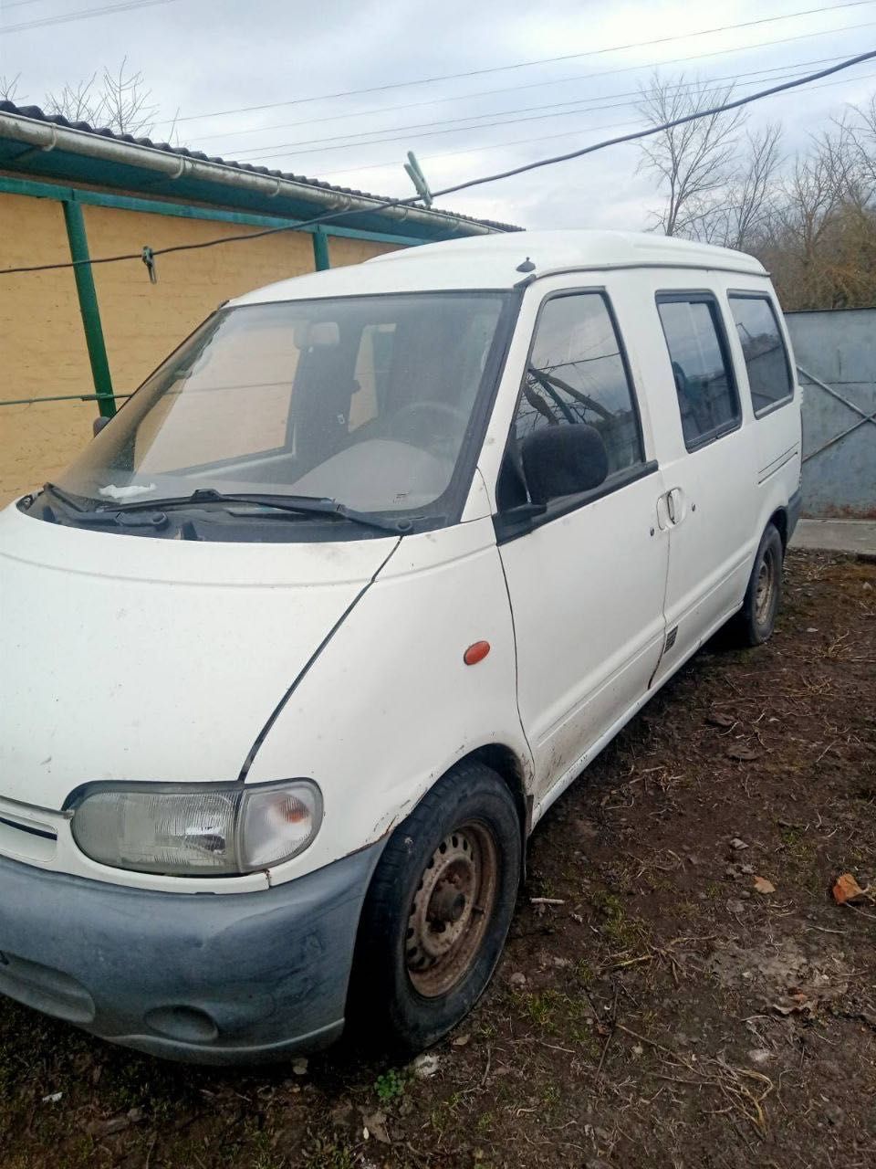 Авто Nissan Vanette