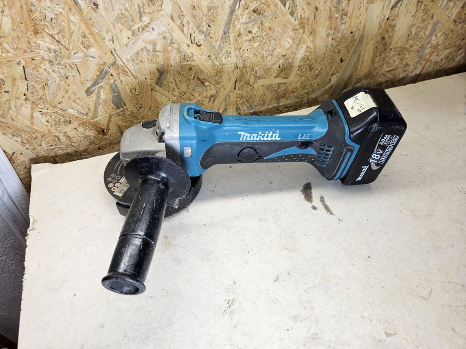 Makita DGA452 szlifierka akumulatorowa 3ah 18v flex bosch