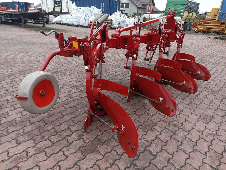 Plugi cztero skibowe Kongskilde Variant Kverneland. Jak nowe!!!