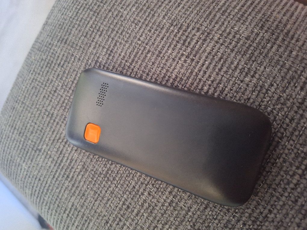Telefon maxcom MM426