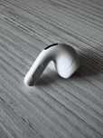 Правий airpods 4