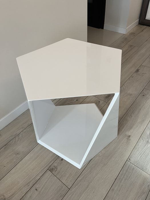 Stolik kawowy biały